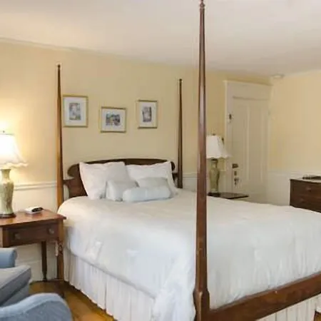 Ashley Inn-2